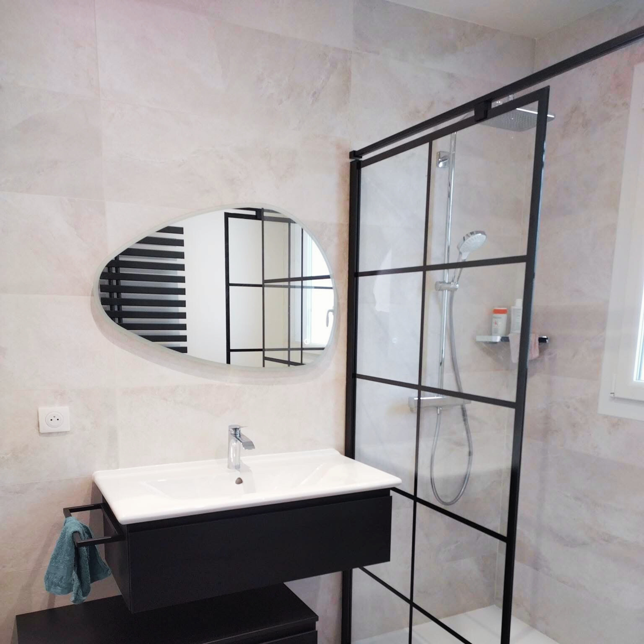 Rénovation de salle de bain réalisée par la SARL Garcin plombier chauffagiste à Échiré près de Niort